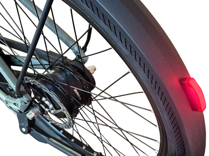 8015236310955 Stealth L motor zilver