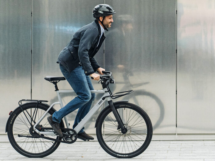 8015236310955 Stealth L sfeer zilver