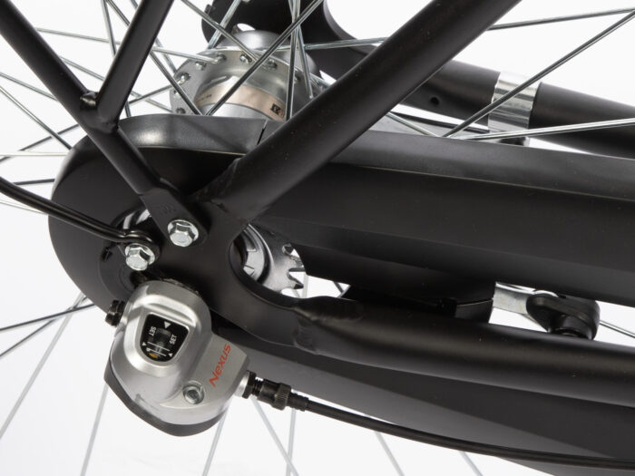 8721082621472 Transporter BG zwart nexus klok