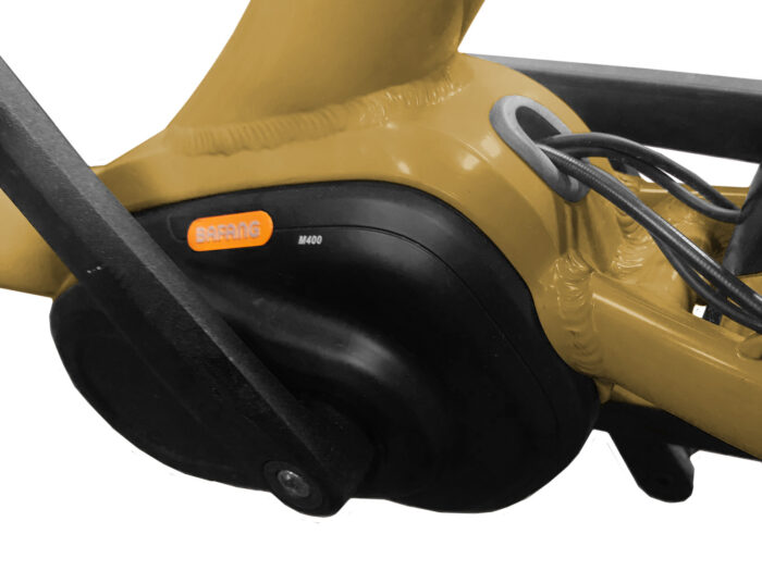 Compact middenmotor oker